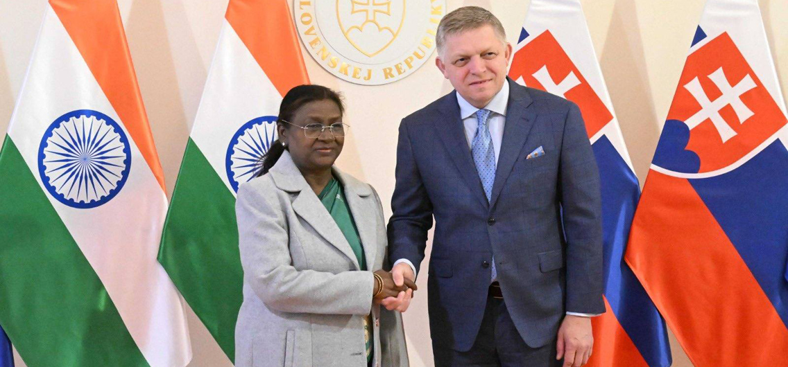 Hon'ble President Smt. Droupadi Murmu met Prime Minister of Slovak Republic H.E. Robert Fico at Bratislava during State Visit on 9 April 2025